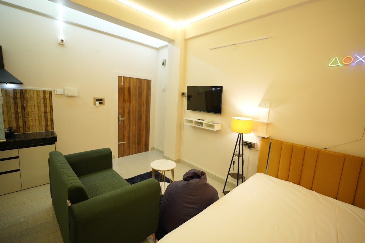 Private Studio Apartment Buddha Premium Homestay - Tap to explore photos