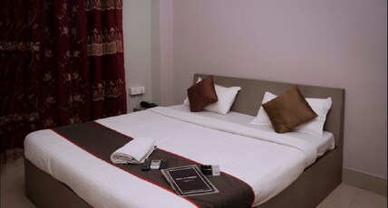 Hotel GS Residency Room Type - Deluxe Non AC Room