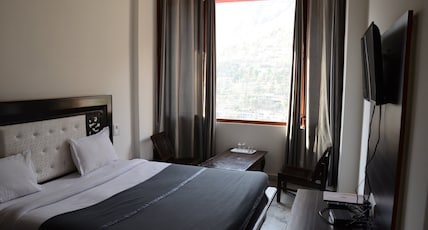 KC Regency Rampur Bushahar Room Type - Deluxe Room NoN AC KC Regency Rampur Bushahar Room Type - Deluxe Room NoN AC
