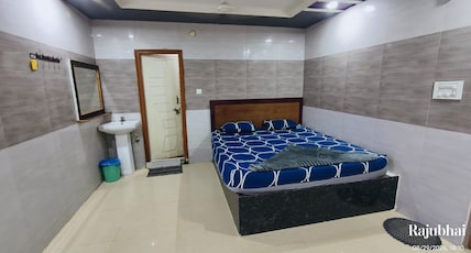 SREE GURU SANNIDHI ( A BUDGET LUXURY LODGE) Room Type - Executive Double Room - AC SREE GURU SANNIDHI ( A BUDGET LUXURY LODGE) Room Type - Executive Double Room - AC