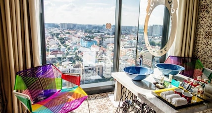 Hotel Indigo Singapore Katong, an IHG hotel Room Type - King Standard Heritage View Hotel Indigo Singapore Katong, an IHG hotel Room Type - King Standard Heritage View