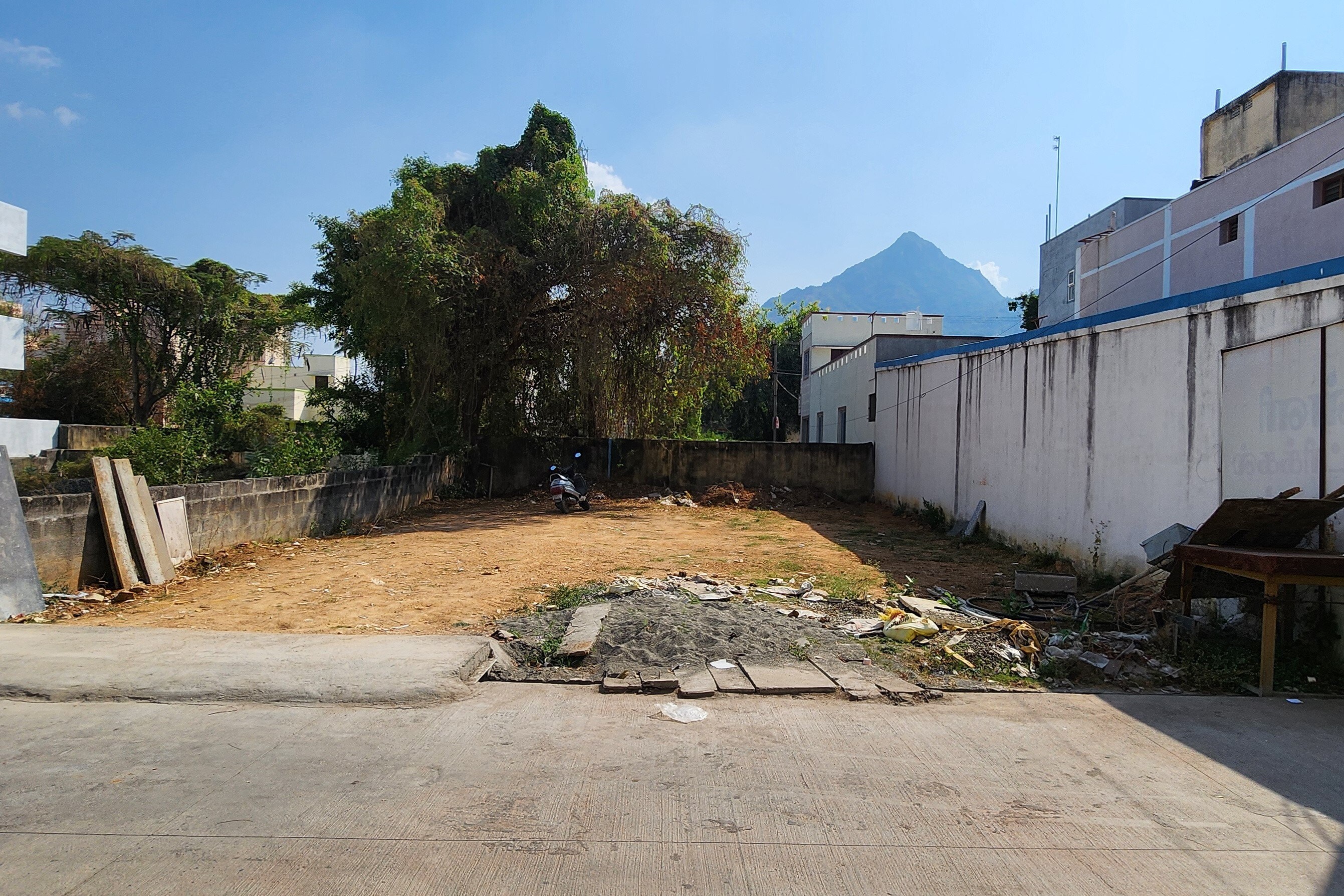 V2 VEDHA RESIDENCY - Tap to explore photos