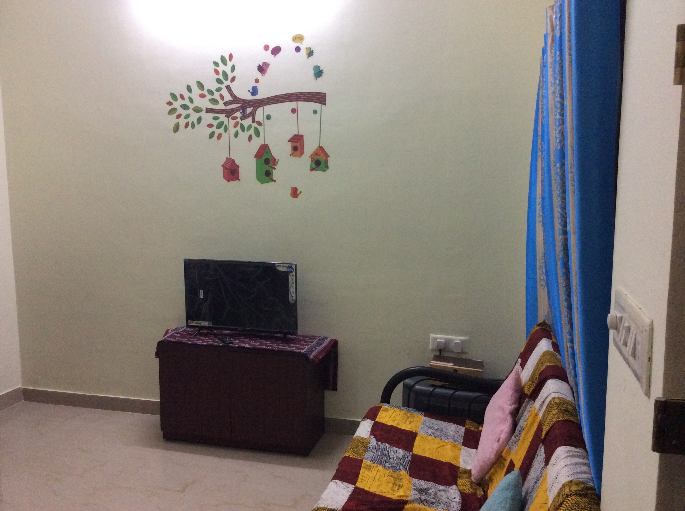 Spacious 1bhk with full kitchen @KR Puram Bangalore - Tap to explore photos