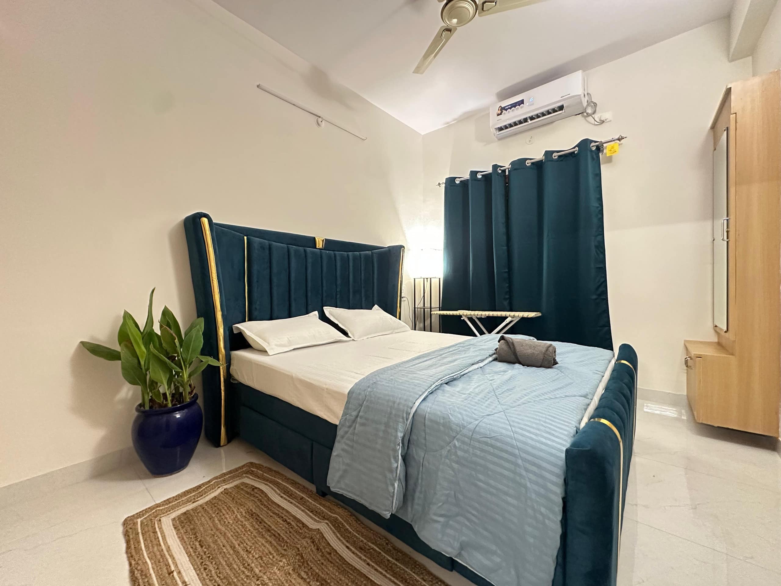 Casa Ahora Couple Friendly 604 HSR - Tap to explore photos