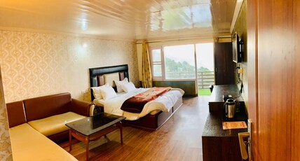 Hotel Patnitop Room Type - Super Deluxe With Balcony and Mountain View