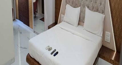 The Diplomat Villa Room Type - Suite Room