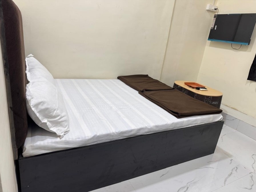 KMC GUEST HOUSE AND DORMITORY - Tap to explore photos