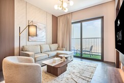 1BR Study Holiday Home CB 2808