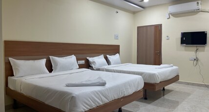 Hotel Elite Swagath Grand Room Type - Family Four Bed Ac