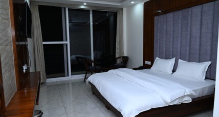 Rajat Guest House Room Type - Deluxe Room with Hill View