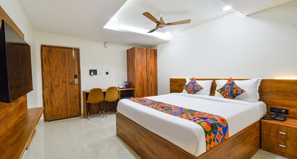 Fabhotel Prime Srishoin-Nr TCS Deccan Park, Hitech City Room Type - Deluxe Room
