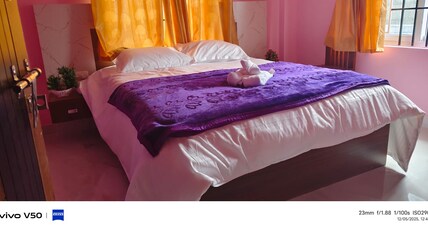 Sainik Residency Room Type - 1 BHK Famyl Room