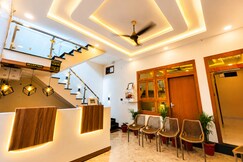 Shivam Palace Ayodhya / Ram Mandir Walking Distance