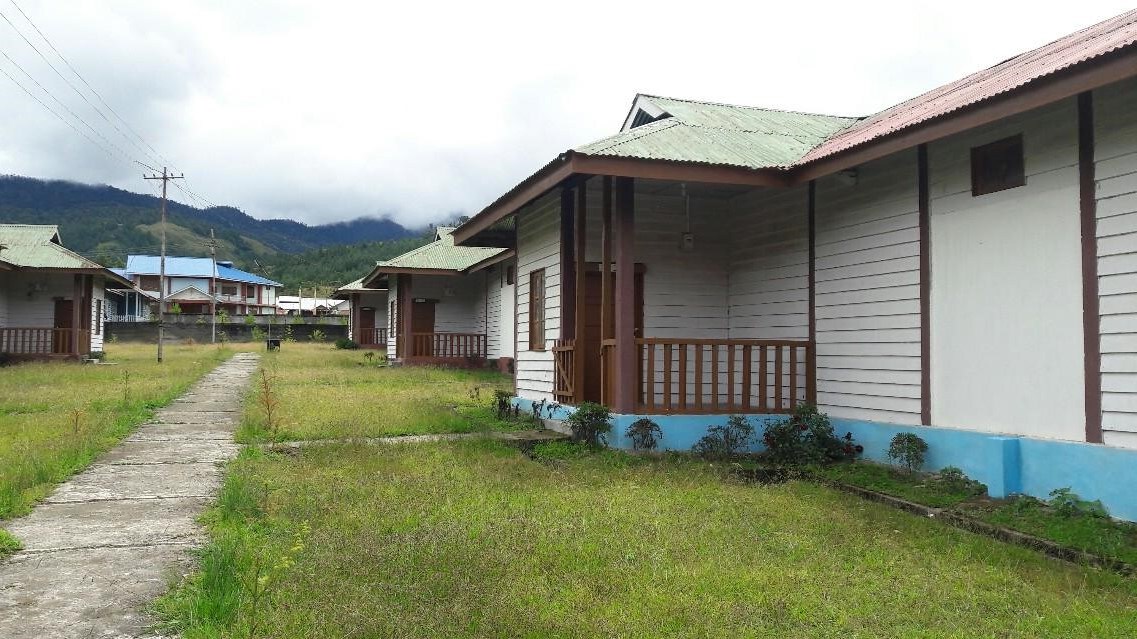 Tourist Cottages - Tap to explore photos