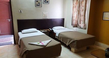 Hotel Pathik Room Type - AC Twin Bed Room