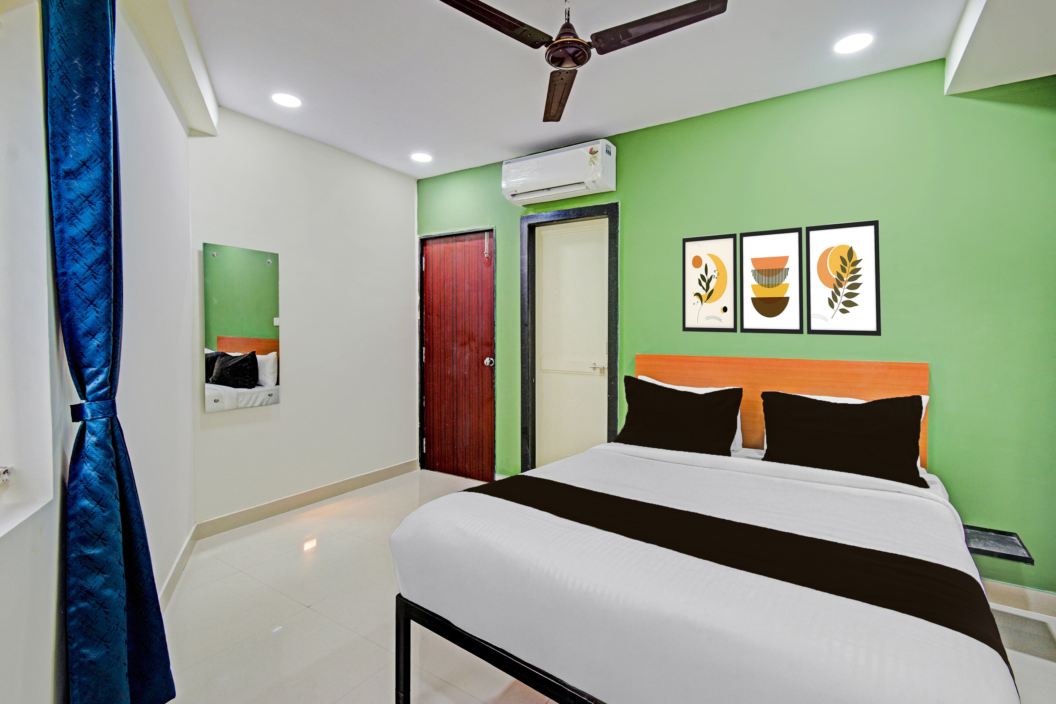 Main gallery