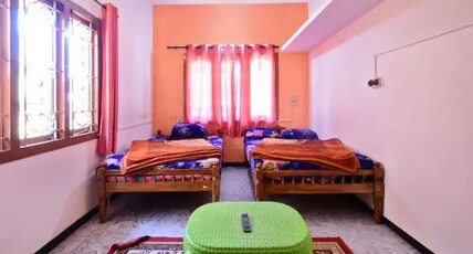 Long Wood Cottage Room Type - 4 bedroom cottage ,for 20 persons