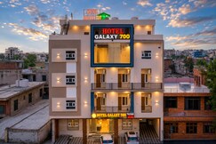 HOTEL GALAXY 700
