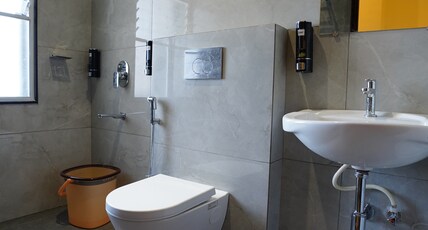 Hotel Radhe Inn Room Type - Suite Room