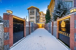 The Montreal Srinagar (A Unit of Montreal Group)