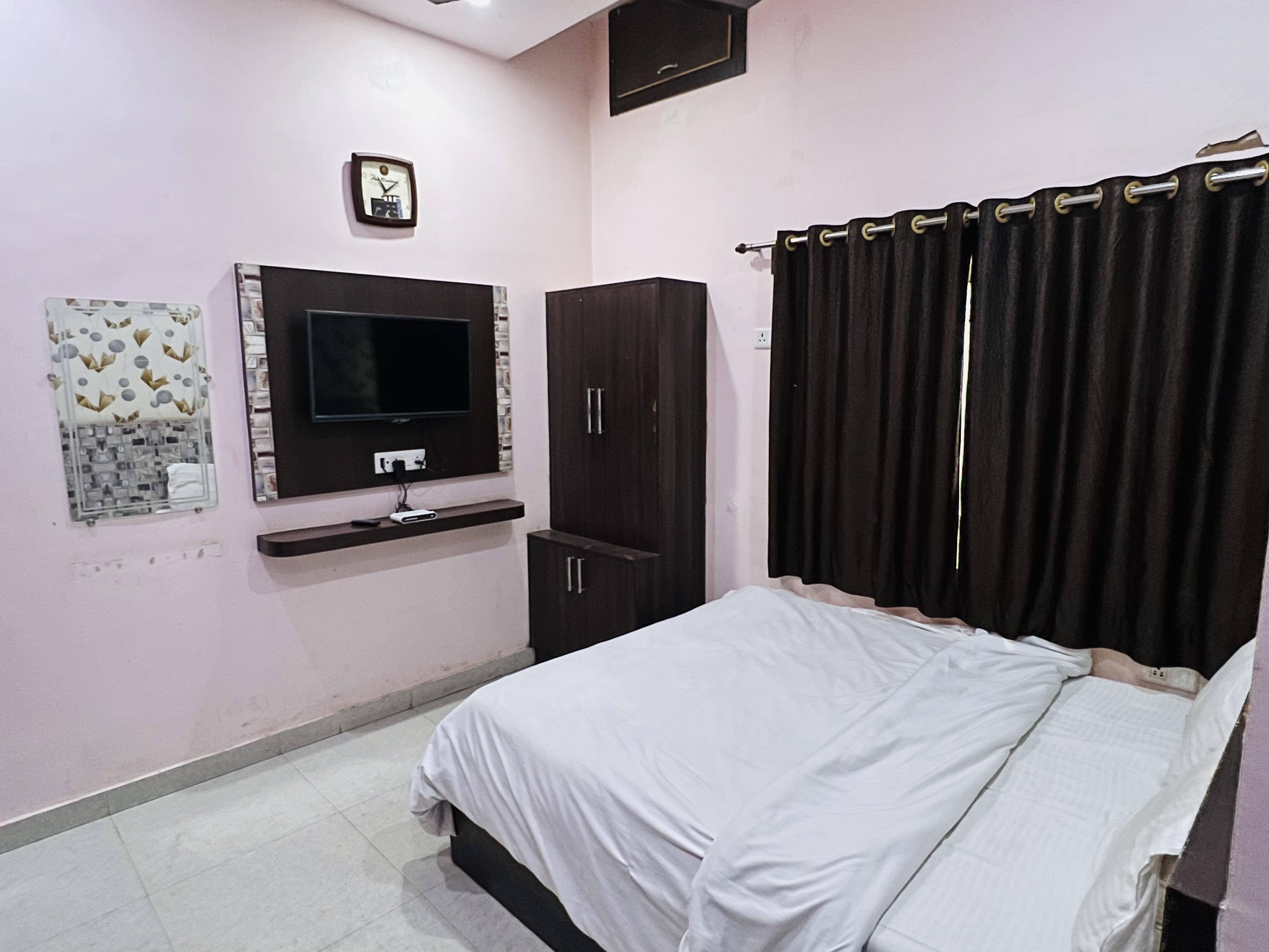 Hotel Alok Residency - Tap to explore photos