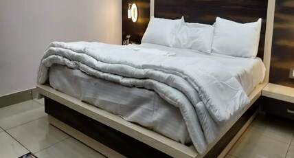 Hotel Biwal and Marriage Garden Room Type - Deluxe Room