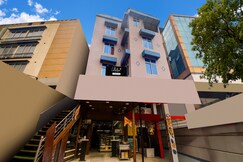 Super Collection O Sixmile Guwahati Formerly Hotel Gangotri