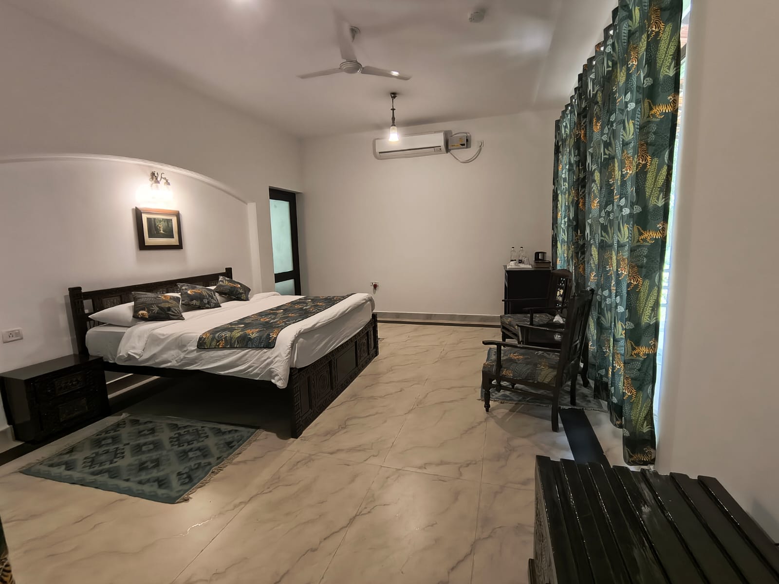 Chitvan Jungle Lodge - Tap to explore photos
