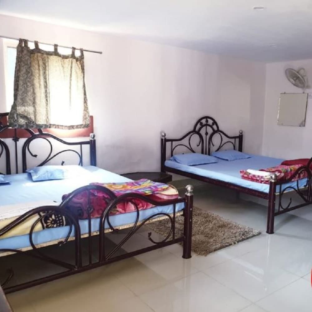 Rana's Country Cottage McCluskieganj - Tap to explore photos