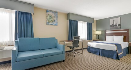 Best Western Maritime Inn Room Type - 1 King Bed, Non-Smoking, Refrigerator, Microwave, Desk, Office Chair, Full Breakfast Best Western Maritime Inn Room Type - 1 King Bed, Non-Smoking, Refrigerator, Microwave, Desk, Office Chair, Full Breakfast
