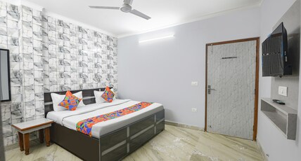 FabHotel Zen Stay Room Type - Deluxe Room