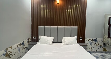 Banke bihari seva sadan Room Type - Bedroom 3