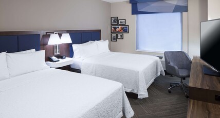 Hampton Inn & Suites by Hilton Phoenix Downtown Room Type - TWO QUEEN BEDS ROOM NS