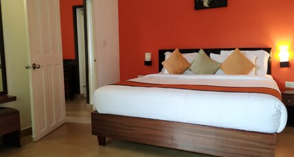 Munnar Tea Hills Resort Room Type - AC Bedroom Family Cottage