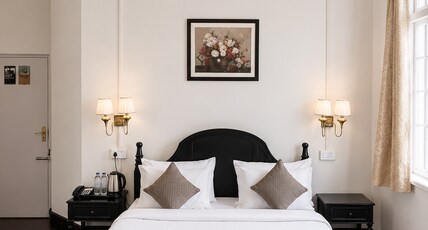 Hotel Pineridge Room Type - Superior Double Bedded Room