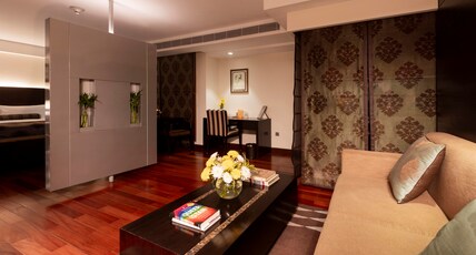 The LaLiT New Delhi Room Type - Executive Club Twin