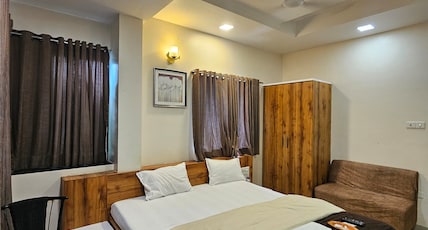 Hotel Royal Residency (100 Meters from Miraj Junction & Bus Stand) Room Type - AC SUPER DELUXE Hotel Royal Residency (100 Meters from Miraj Junction & Bus Stand) Room Type - AC SUPER DELUXE