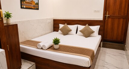 Shri Sitaram Guest House Near Ram Mandir (500mtr) Room Type - Bedroom 8