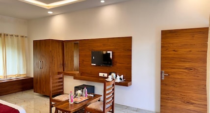 Pushkar Rajwara Resort Room Type - Superior Room with Mountain Views Pushkar Rajwara Resort Room Type - Superior Room with Mountain Views