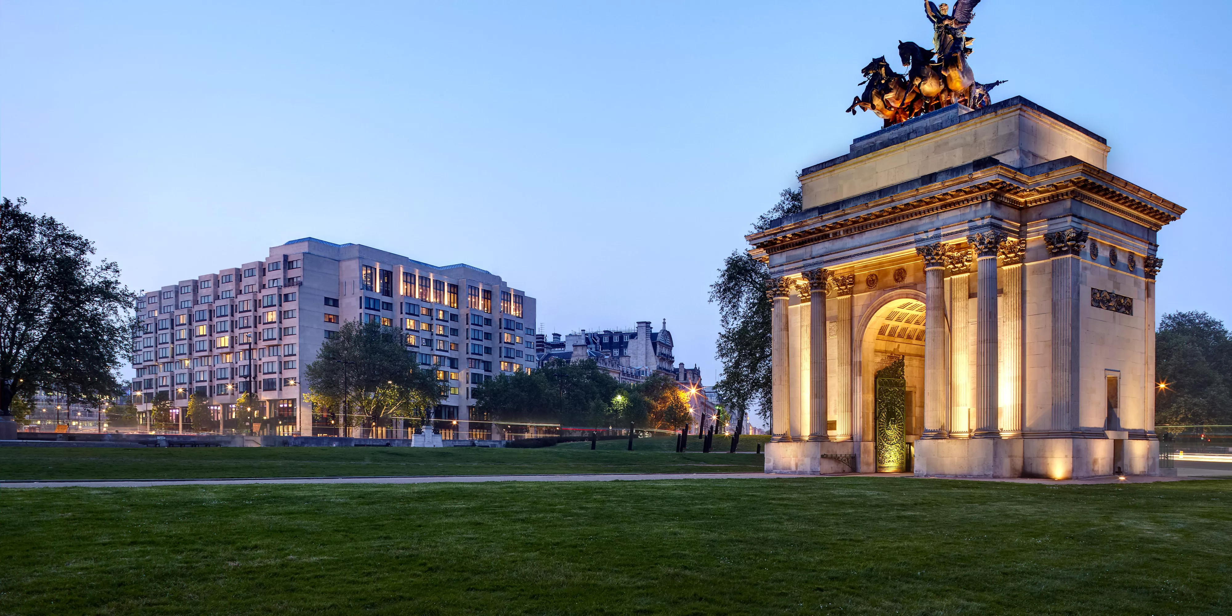 InterContinental London Park Lane - Tap to explore photos