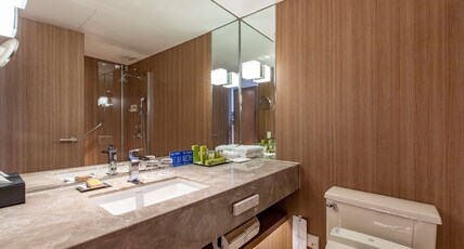 Hilton Nagoya Room Type - DOUBLE BED FAMILY DELUXE