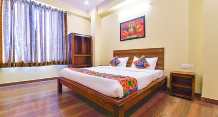FabHotel Golden Manor Inn Room Type - Premium Room