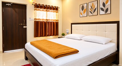 SV GRAND Room Type - Deluxe Room AC