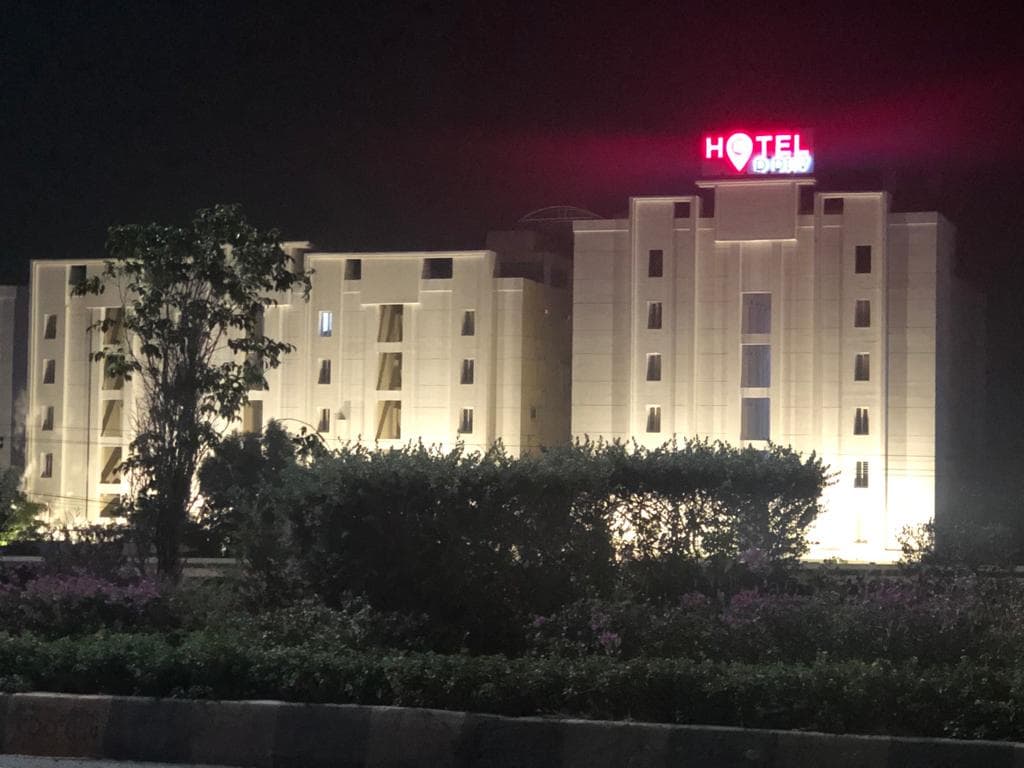 Hotel D Dev - Tap to explore photos