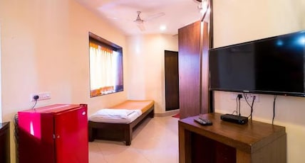 Hotel Bandra Residency, 250 m from Bandra Railway Station Room Type - Family Room