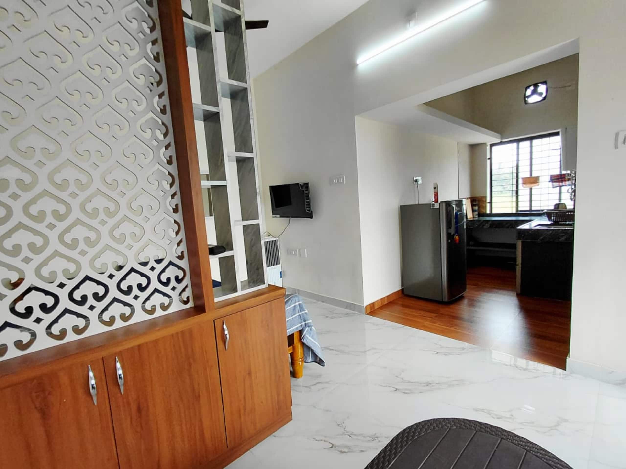 AGM Homestay - AC Modern Studio Suite with Kitchen & Bath - Tap to explore photos