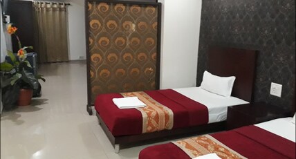 Hotel Heera Executive Room Type - Suite Room