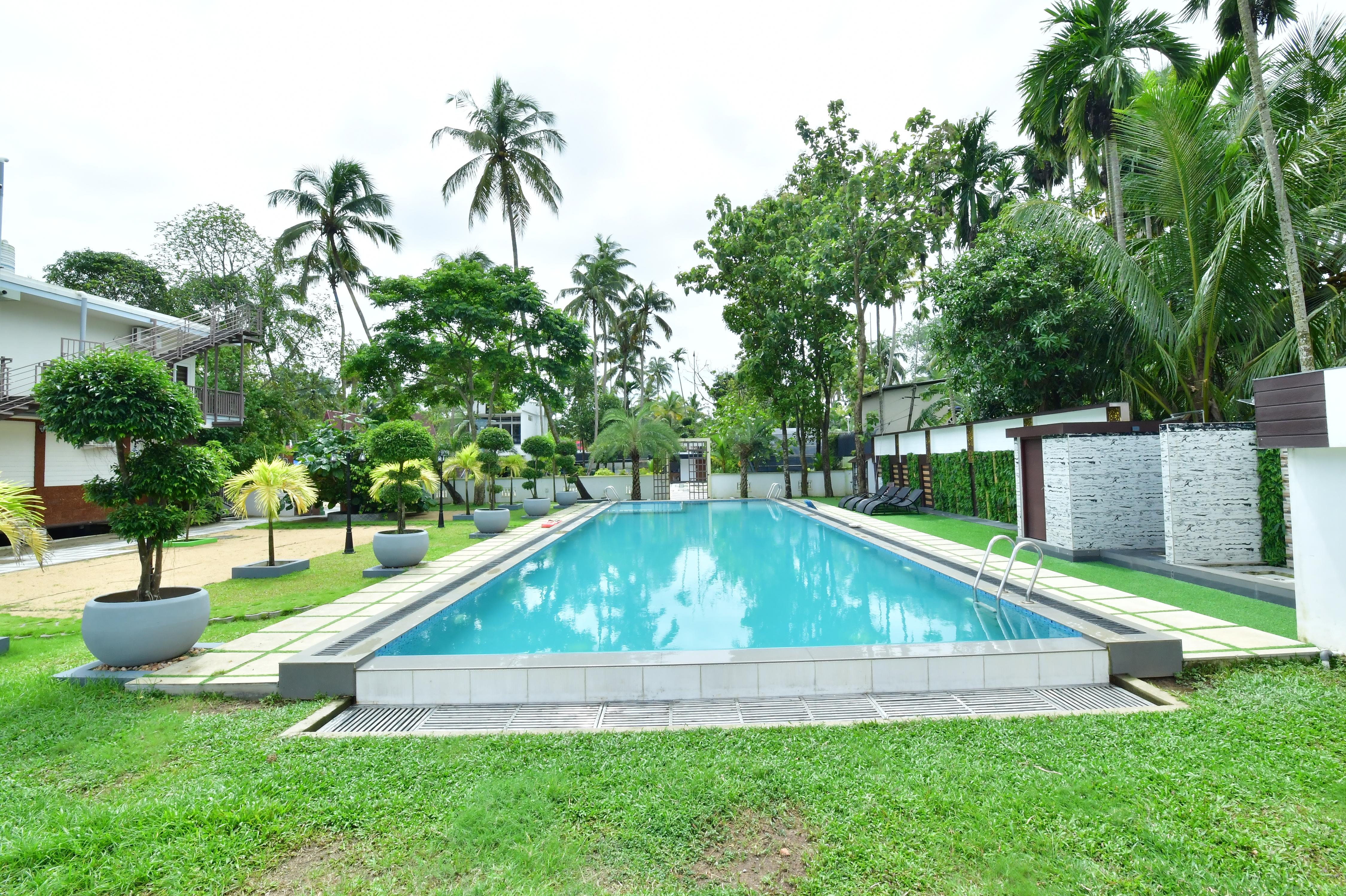 Haco Lake View - 11BR Resort in Kochi - Tap to explore photos