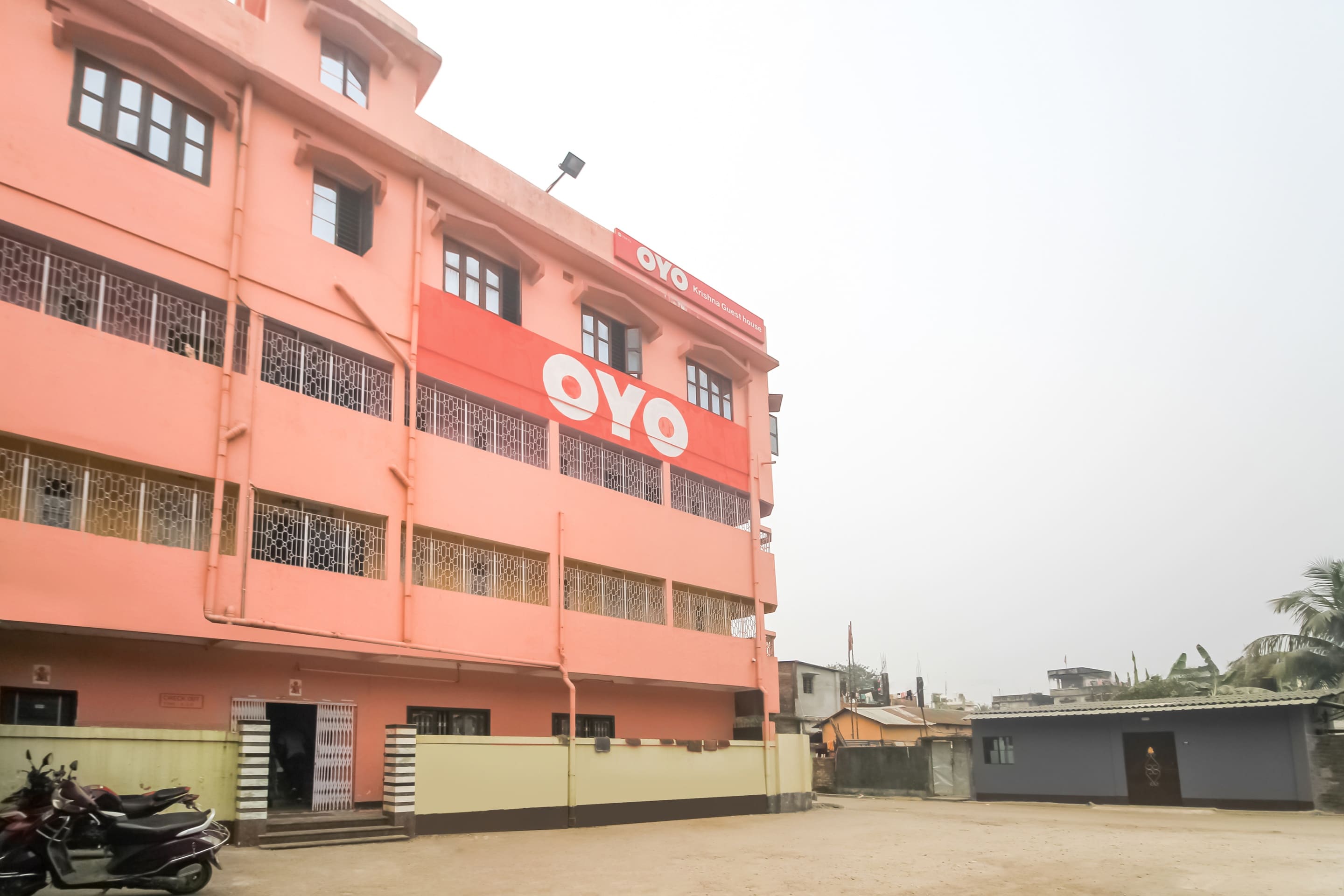Hotel O Krishna Guest House Siliguri Railway Station - Tap to explore photos
