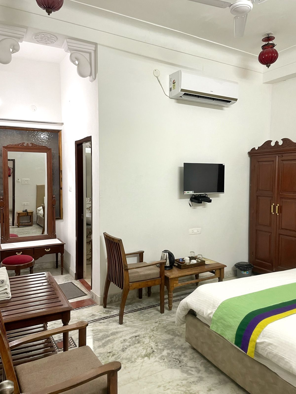 KHAKHRI HAVELI  A Boutique Hotel - Tap to explore photos